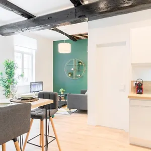 Character In The Heart Of Old Appartement