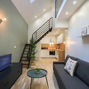 Appartement Centre - Nice, Cozy And Functional Ap., Rijsel